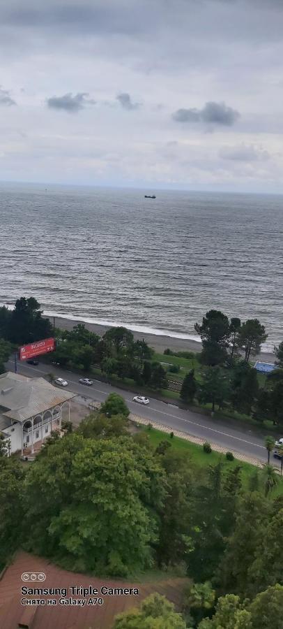 Аппартаменты С Двумя Балконами На Море И Горы Makhinjauri Eksteriør bilde